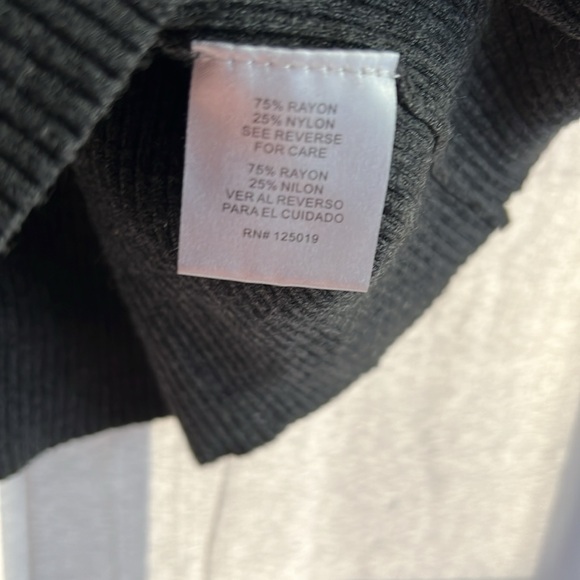 Joseph A Qu'est-ce Que C'est Color-block Sweater Gold Button Embellishments 1X - Picture 6 of 8